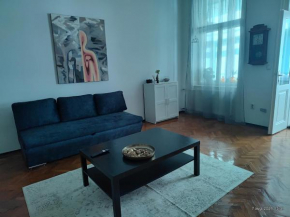 Apartment 1BDR in Marschall Palace